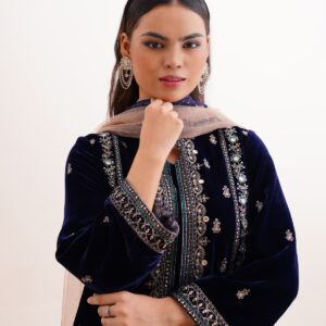 Mehr-un-Nisa Ready to Wear Kurta Set